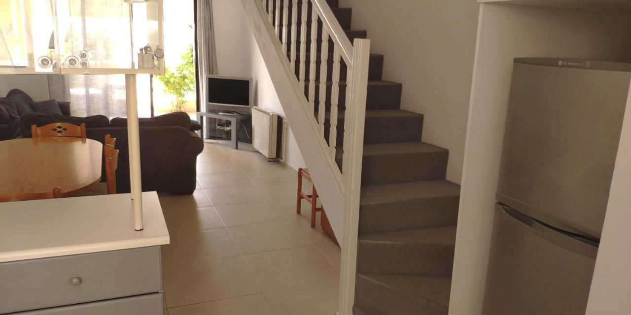 Isabella Townhouse Villa Paphos Ngoại thất bức ảnh