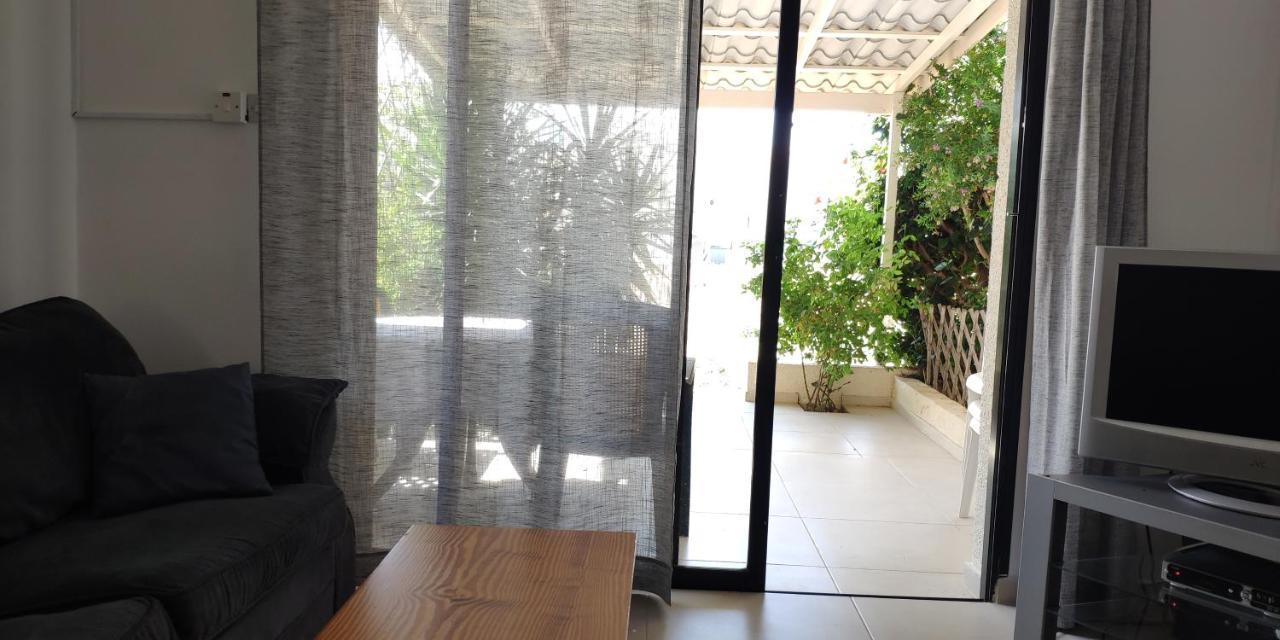 Isabella Townhouse Villa Paphos Ngoại thất bức ảnh